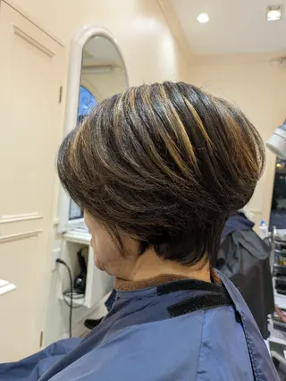 カラー ショート Salon de with根本博史のヘアスタイル
