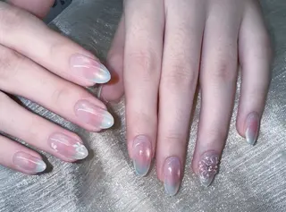 ネイル ETE LUNA NAILのネイルデザイン