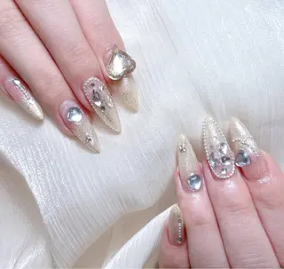 ネイル 🎀M nails✨ ビューティーのネイルデザイン