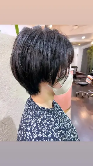 ショート 角戸 りおのヘアスタイル