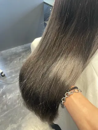 セミロング カラー 🖤JIN🖤久留米 ハイトーン 髪質改善のヘアスタイル
