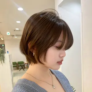 ショート yura /レイヤーカットのヘアスタイル