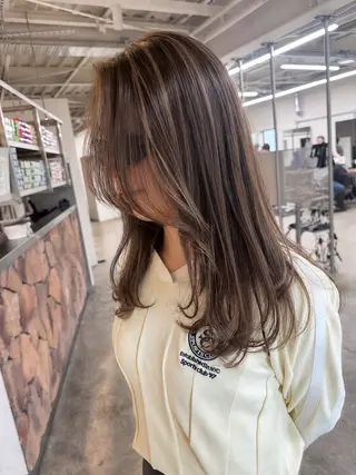 セミロング Tsuyoki .のヘアスタイル