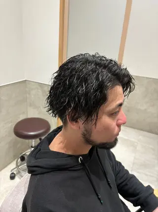 ショート パーマ メンズ 仲地 大地のヘアスタイル