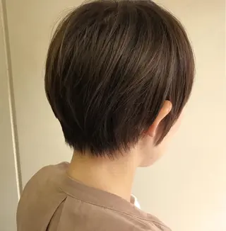 ショート カラー 大人女性ショート専門 tomodaのヘアスタイル