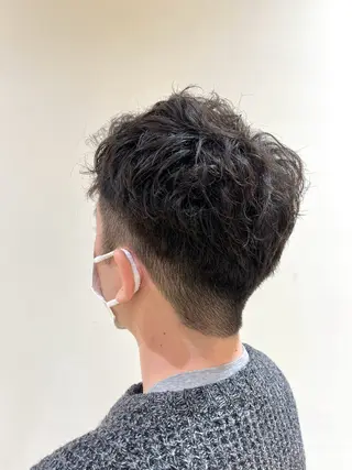 メンズ フェザーパーマ 村上俊輔のヘアスタイル