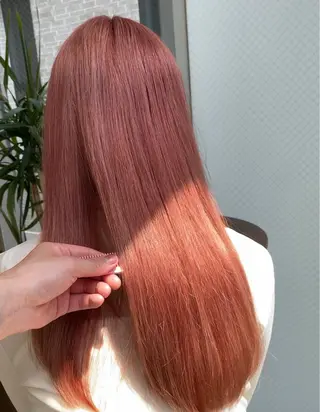 セミロング カラー 横尾 歩のヘアスタイル
