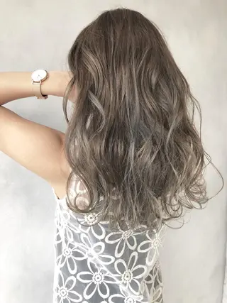 セミロング 浅香 美加のヘアスタイル