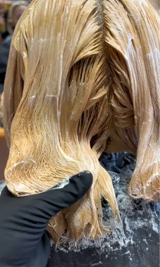カラー かぁちゃん 橋本のヘアスタイル