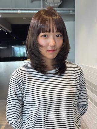 ミディアム カラー mino🤍🪽🫧 透明感/レイヤーのヘアスタイル