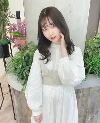 セミロング Loob.TOKYO MIYA🌈のヘアスタイル
