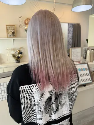 ミディアム andKおもろまち店 艶ダブルカラー✨のヘアスタイル