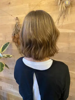 ミディアム カラー 🌼 アユカのヘアスタイル