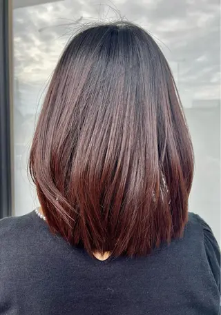 ミディアム ツヅキ マスミのヘアスタイル