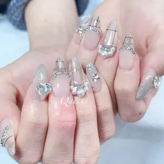 ネイル Queens テイのネイルデザイン