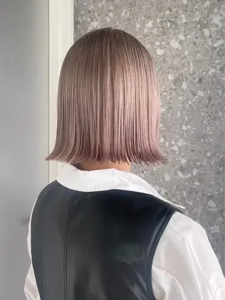 セミロング カラー ヘアアレンジ 原宿🩵 ブリーチカラー優海のヘアスタイル