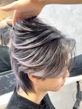カラー メンズ バレイヤージュ 宮本宗嵩のヘアスタイル