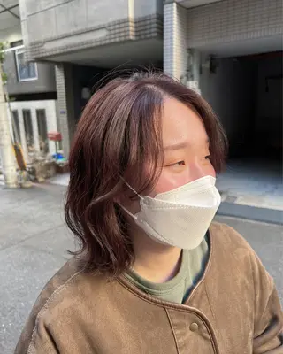 ミディアム 才門 真菜のヘアスタイル