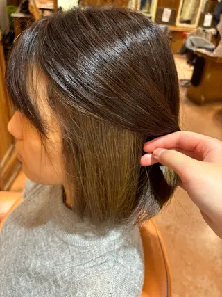カラー 在原 和佳のヘアスタイル