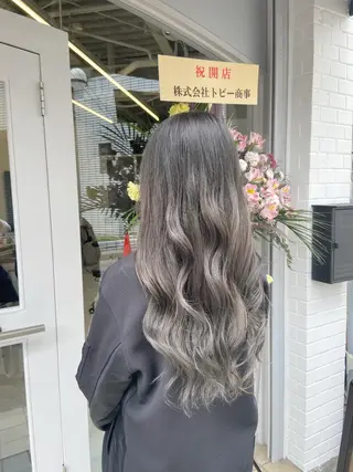 ロング 川本 あゆのヘアスタイル