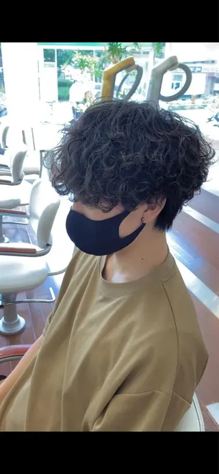 パーマ メンズ 波巻きスパイラル 河原崎　基のヘアスタイル