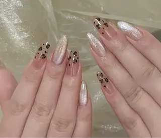 セミロング T&D NailSalonのネイルデザイン