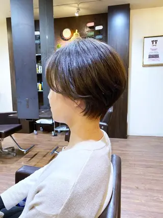 ショート 三瓶 智広のヘアスタイル