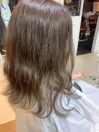 ロング カラー 隅田 美樹のヘアスタイル