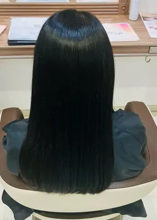 ロング カラー ☂️Ash 新杉田☂️山本のヘアスタイル