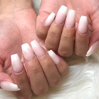 ネイル fleulilas 17時以降のみ予約可のネイルデザイン