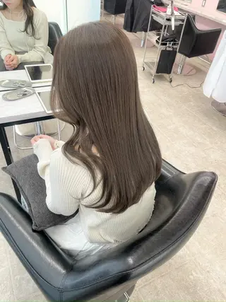 セミロング ryo 【MATTY】のヘアスタイル
