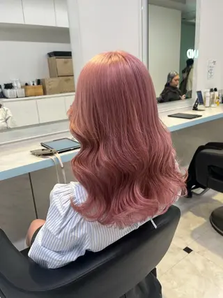 ミディアム カラー ブリーチカラー 🩵MIZUKIのヘアスタイル