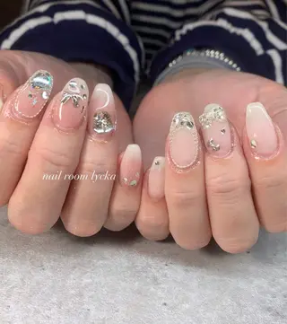 ネイル ネイルルームリッカ 𝐦𝐚𝐲𝐮のネイルデザイン