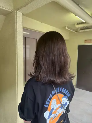 ミディアム 似合わせレイヤー ＆縮毛矯正のヘアスタイル