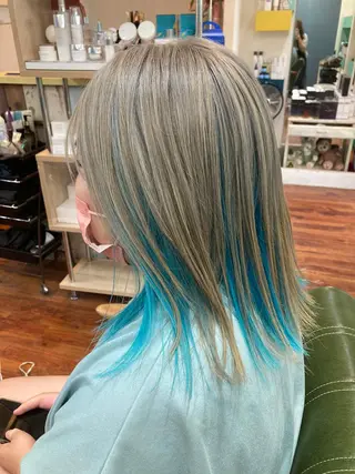 カラー 安永 里帆のヘアスタイル