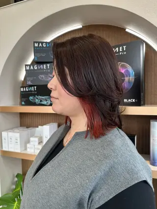 ミディアム LAULEA Renのヘアスタイル