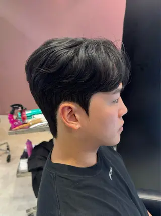 メンズ 韓国式ダウンパーマ 🇰🇷櫻井健のヘアスタイル