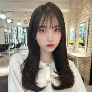 セミロング 透明感カラー💫 縮毛矯正💖あいりのヘアスタイル