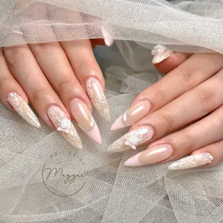 ネイル Maggie Nail🦩のネイルデザイン