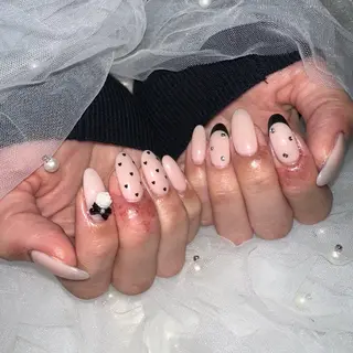 ネイル 里見 麗のネイルデザイン