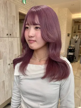 ミディアム カラー KANA🎀韓国 🇰🇷ハイライトのヘアスタイル