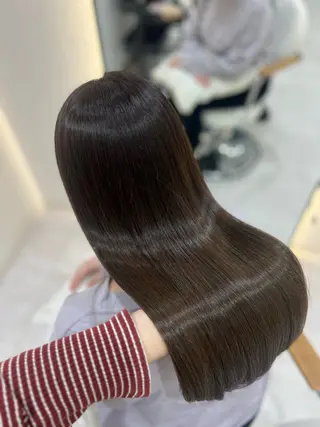ロング カラー Zina aimiのヘアスタイル