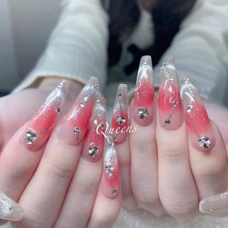 ネイル Queens テイのネイルデザイン