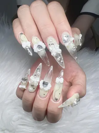 ネイル Lee Nailsのネイルデザイン