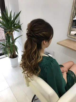 ヘアアレンジ HANA Hair Produceのヘアスタイル