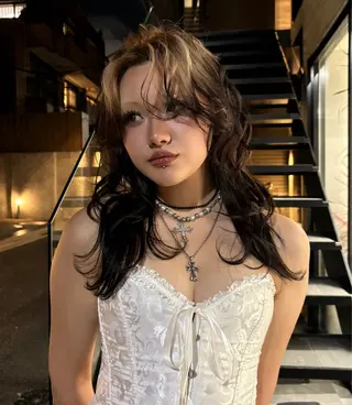 ロング 中川 舞依のヘアスタイル
