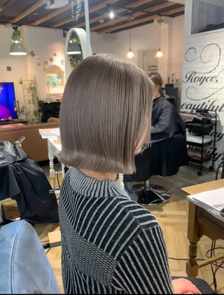 ミディアム カラー ムラヨシ ショータのヘアスタイル