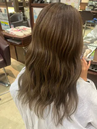 ロング BENI鈎取 kanakoのヘアスタイル