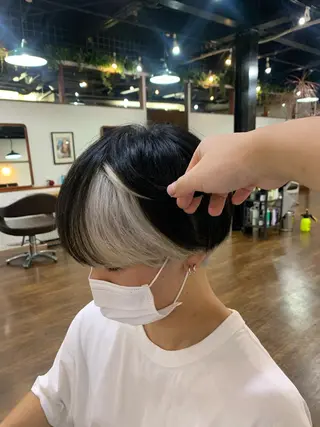 カラー 橋本 愛唯のヘアスタイル