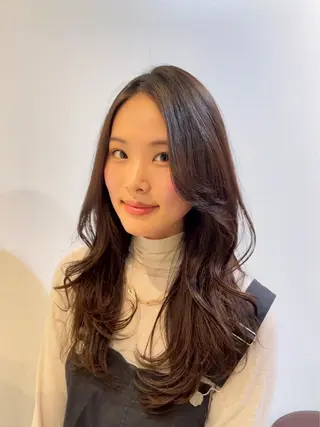 ロング カラー ヘアアレンジ REONA🪽✨薬院 レイヤーカット🫧のヘアスタイル